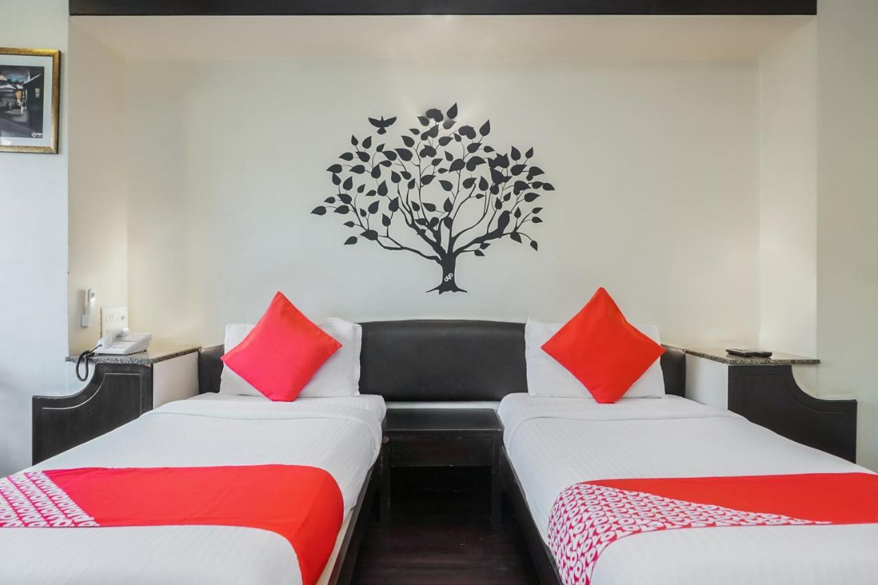 Hotel Ashray 4*